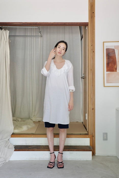 Weekend MaxMara white cotton ruffle collar tunic dress