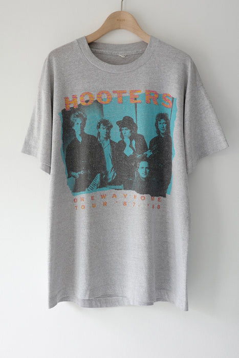 HOOTERS t-shirt in gray