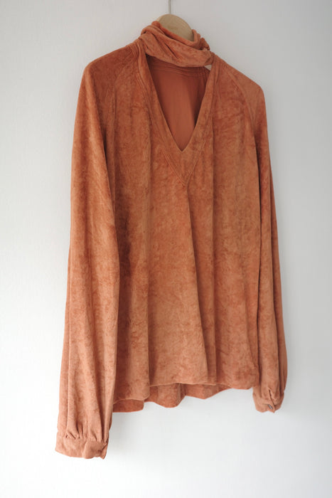 70s pile top with neck ribbon