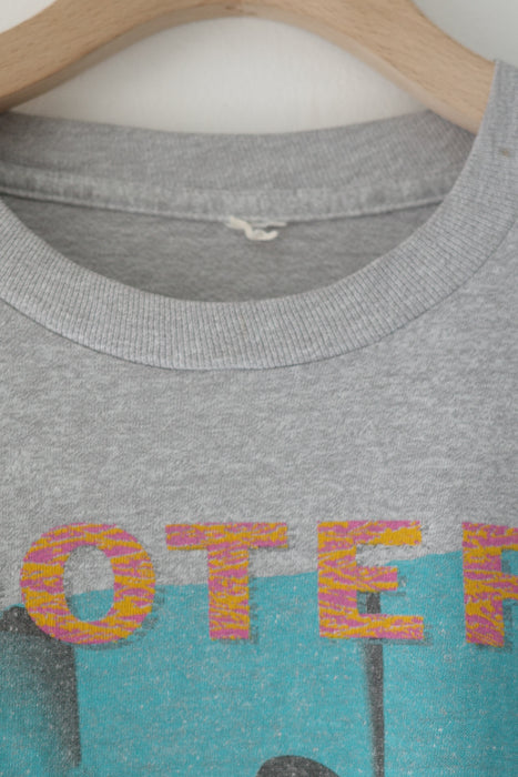 HOOTERS t-shirt in gray